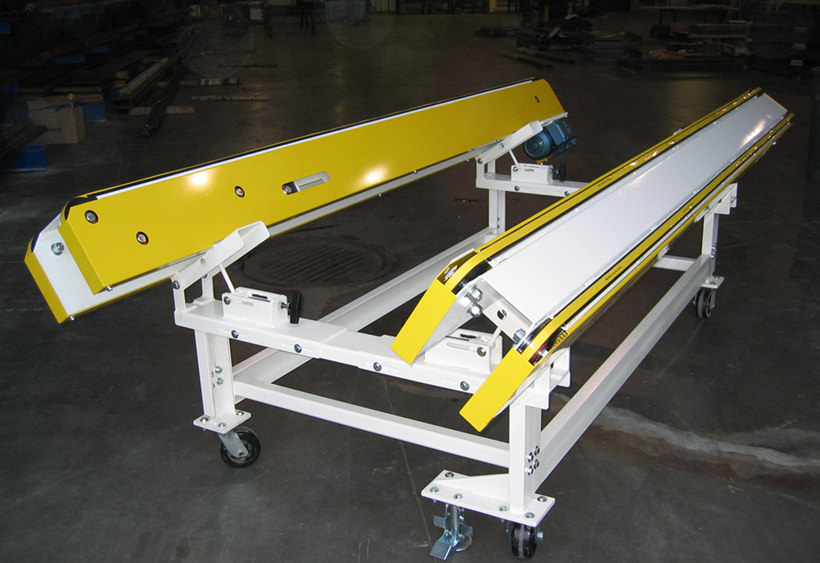 Variable side angle and center spacing belt conveyor