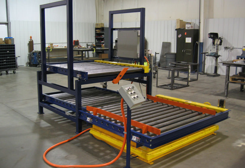 Over/under with lift for pallets